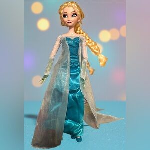 Singing Frozen Queen Elsa Doll